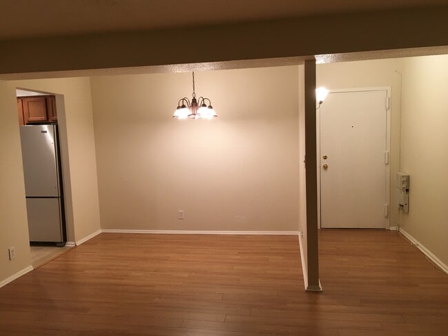 Building Photo - 7680 Tremayne Pl