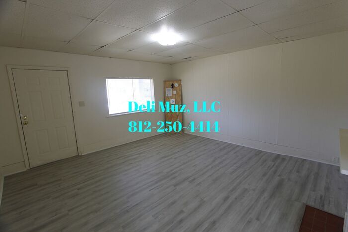 Primary Photo - Recently renovated and gorgeous inside 4 B...