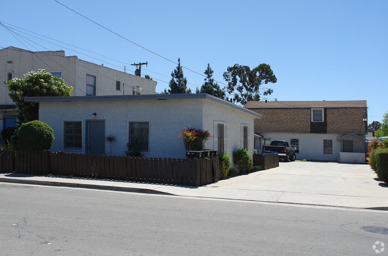 Primary Photo - 44 Bell Way