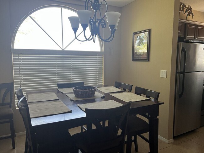 Foto del edificio - Fully furnished Scottsdale condo! MOVE IN SPECIAL WITH APPROVED CREDIT!