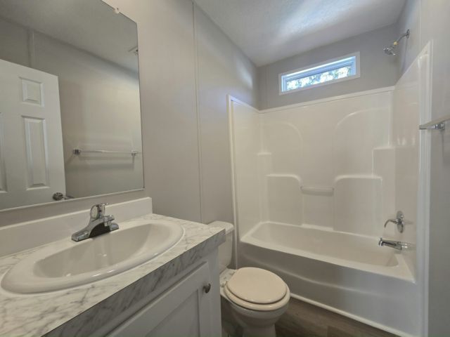 Building Photo - 18118 US-41