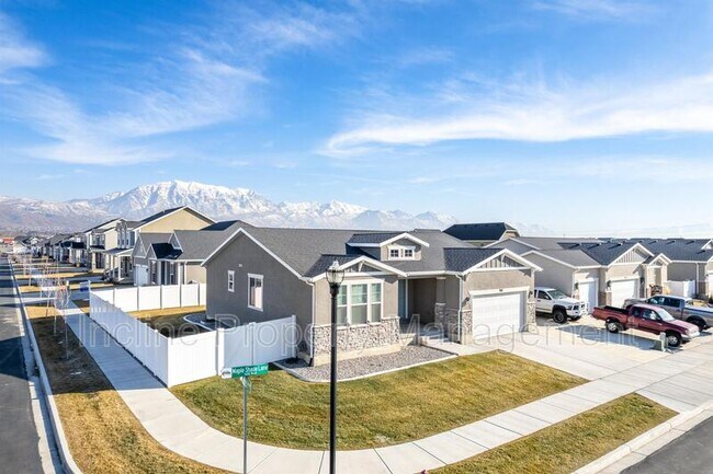 Building Photo - 362 N Maple Shade Ln