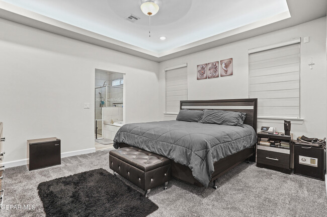 Building Photo - 12308 Desert Heights Ct