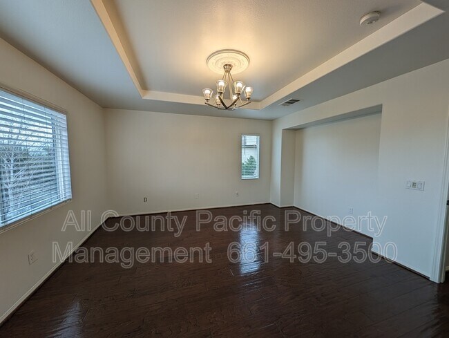 Building Photo - 28933 Mirada Circulo