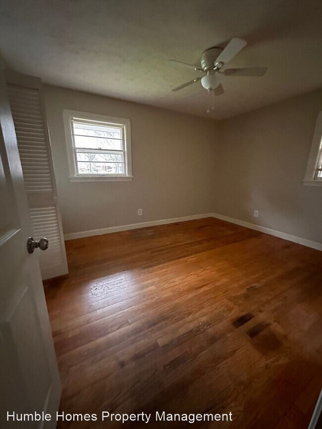 Building Photo - 3 br, 1.5 bath House - 1603 Benson St