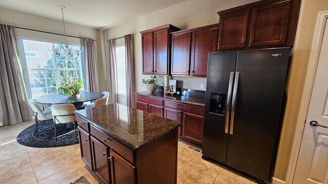 Foto del edificio - Highly Desirable Anthem Ranch 55+ Community.