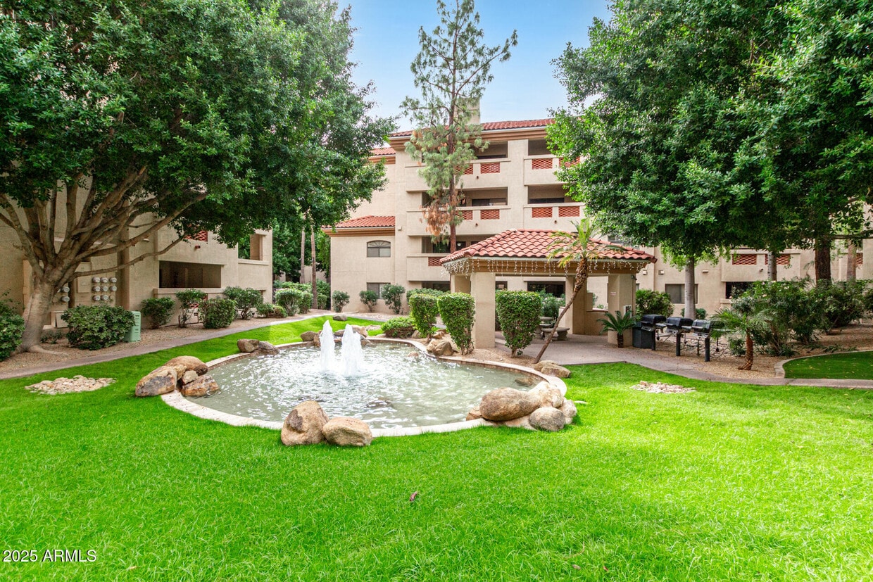 Primary Photo - 5104 N 32nd St