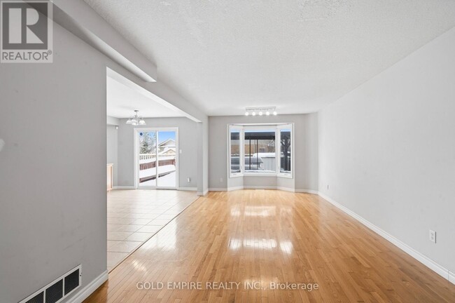 Building Photo - 1307 Blackmaple Dr