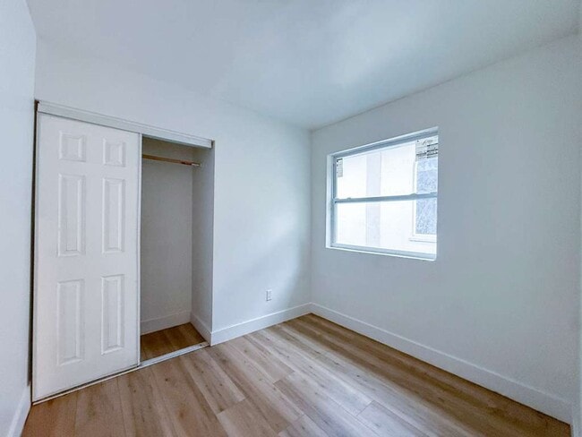 Photo - 2 SW 6th Ave Apartment