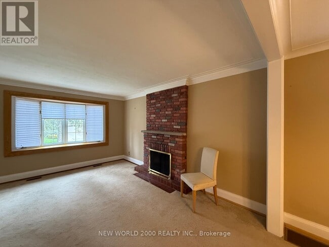Building Photo - 12 Monkton Ave