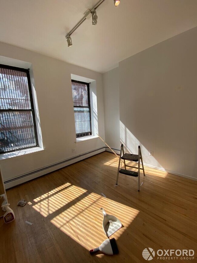 Foto del edificio - 415 West 52nd Street