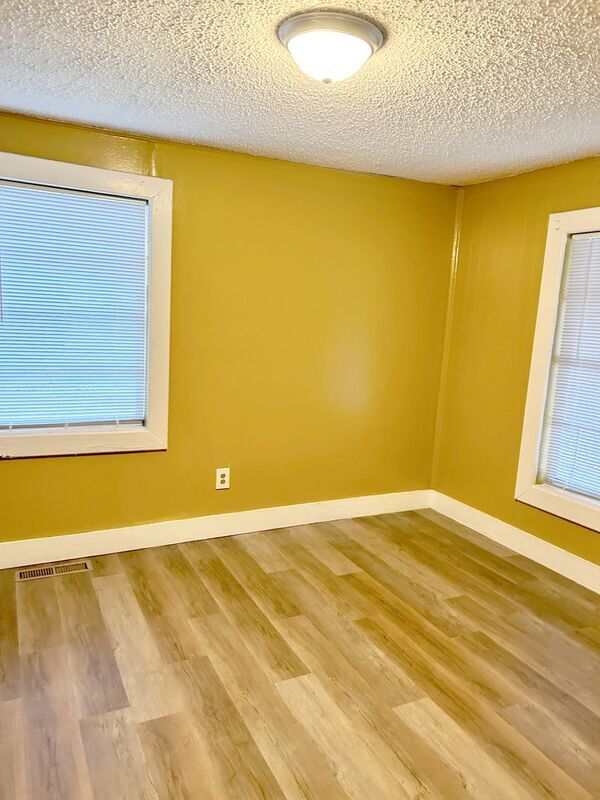 Foto del edificio - 607 Dublin Ave