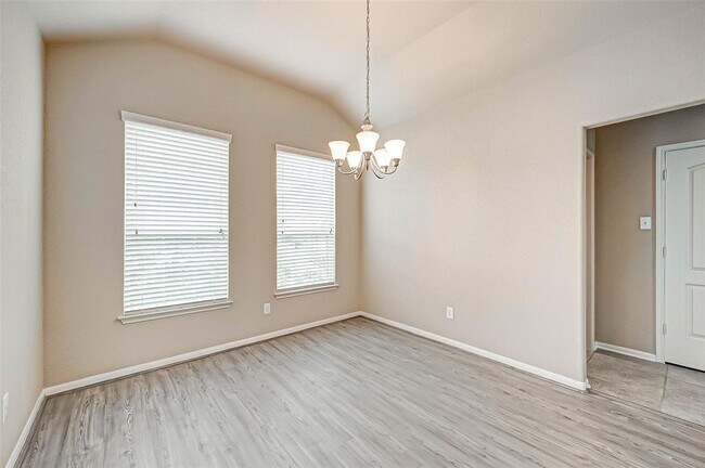 Foto del edificio - 19007 Moss Bay Ln