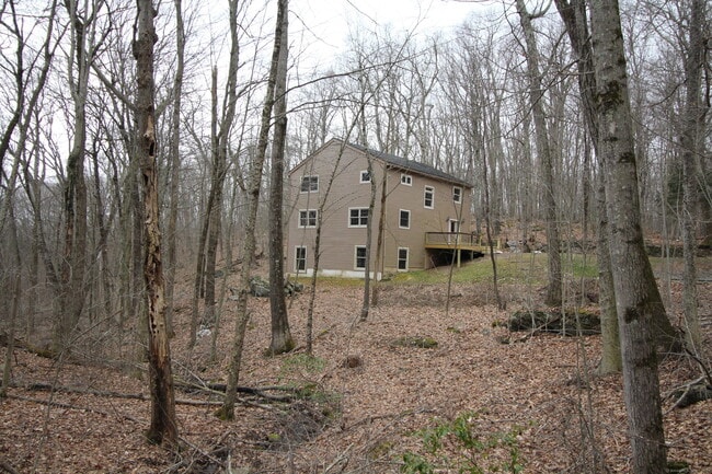 Building Photo - 38 W Mountain Ln