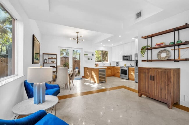 Foto del edificio - 3216 Gifford Ln