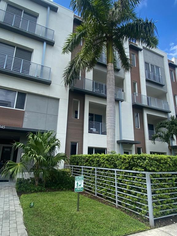 1045 NE 18th Ave Unit 201, Fort Lauderdale, FL 33304 Condo for Rent