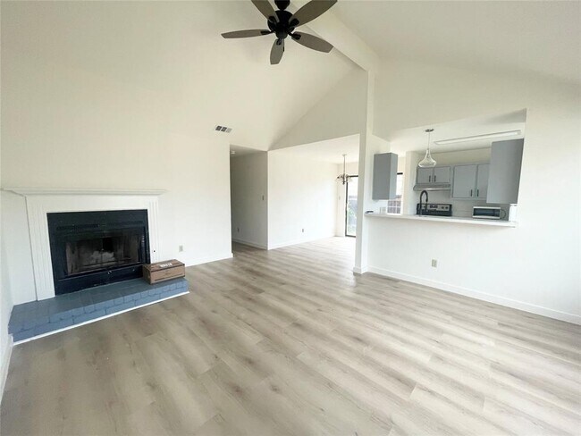 Building Photo - 1508 Rustlers Rd