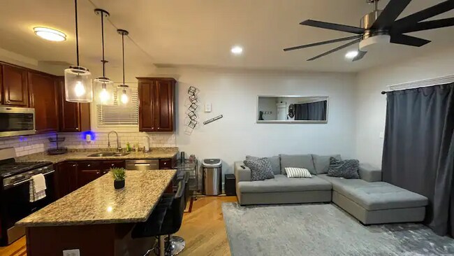 Foto del edificio - 4322 S Forrestville Ave