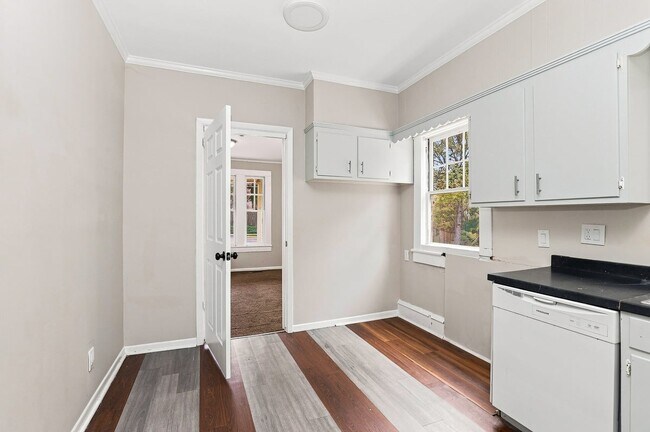 Foto del edificio - 1602 Walker Ave