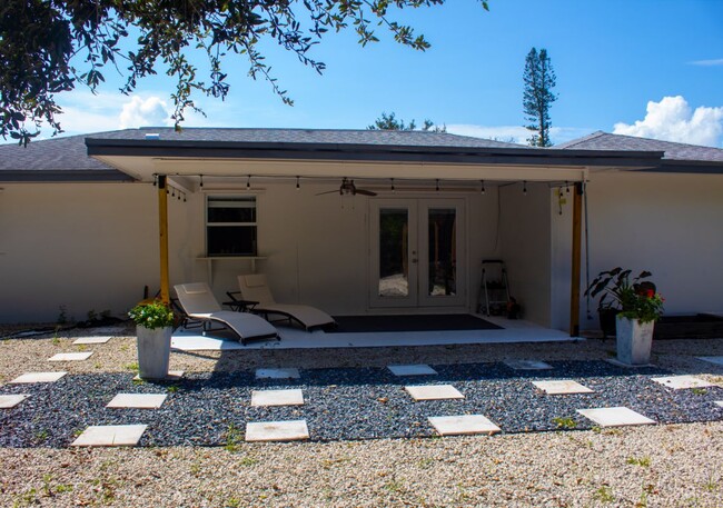 Building Photo - 3511 Santiago Way