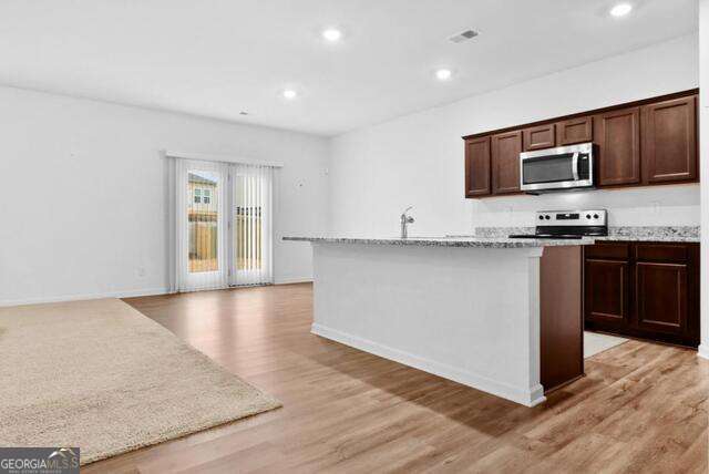 Building Photo - 354 Shepard Dr