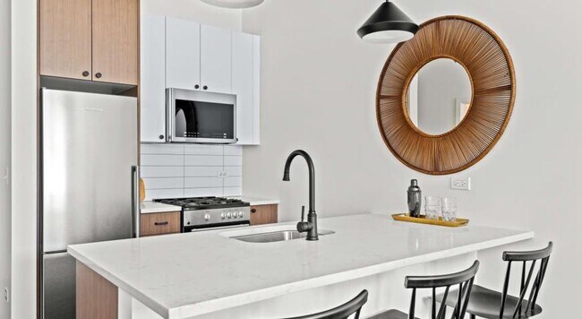 Foto del edificio - 1 bedroom in Chicago IL 60640