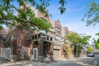 Building Photo - 2757 N Wayne Ave