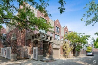 Building Photo - 2757 N Wayne Ave