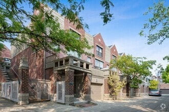 Building Photo - 2757 N Wayne Ave
