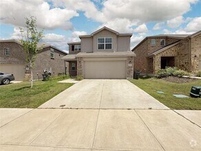 Building Photo - 825 Ozark Path