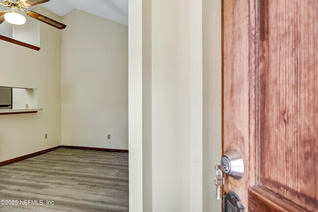 Foto del edificio - 12015 Cobblewood Ln N