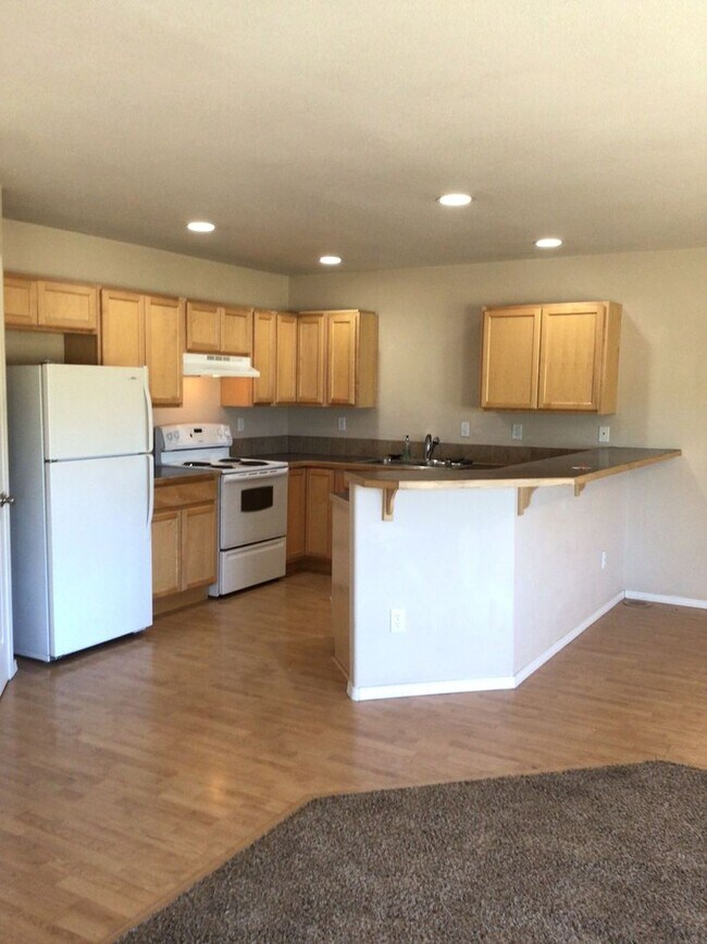 Building Photo - PL004-Koyoda St Duplex