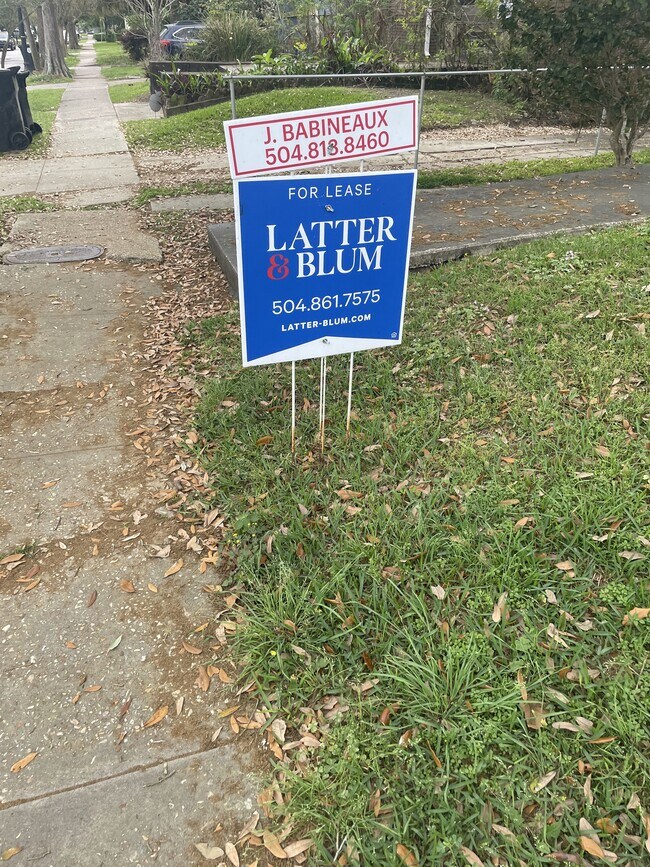 Listing Agent - 2117 Dante St