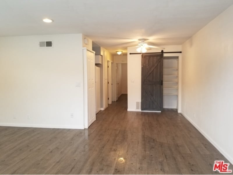 Primary Photo - 28014 Robin Ave