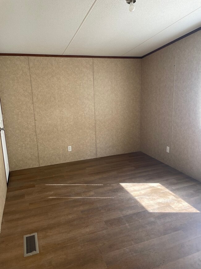 Building Photo - 2068 Krist Ln