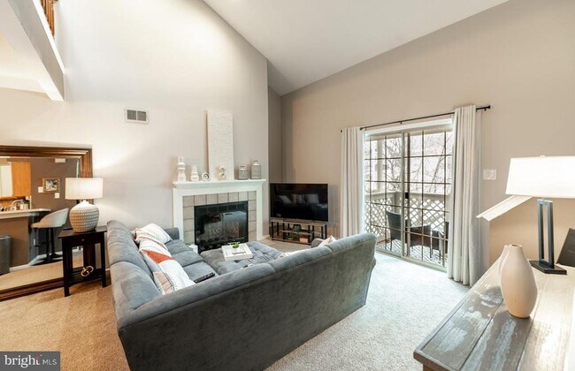 Foto del edificio - 1012 Foxmeadow Dr