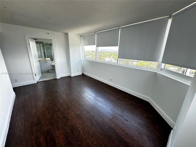 Building Photo - 3411 Indian Creek Dr
