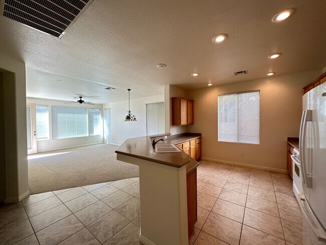 Foto del edificio - 10399 Premia Pl