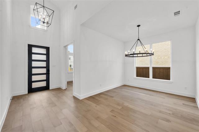 Foto del edificio - 15577 Desert Broom Rd