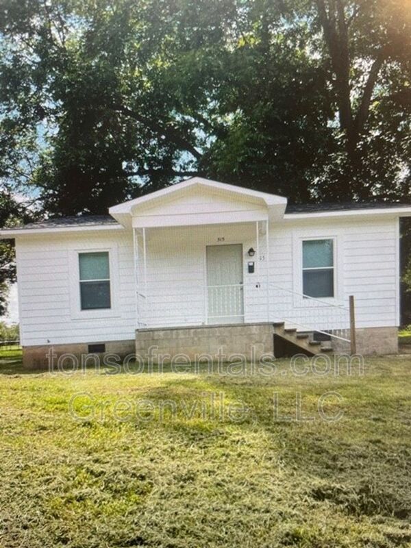 515 W Robinson St, Gaffney, SC 29341 House Rental in Gaffney, SC