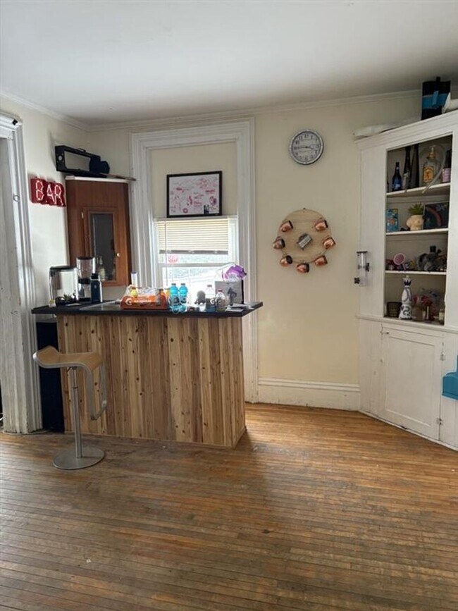 Foto del edificio - 98 N Main Ave