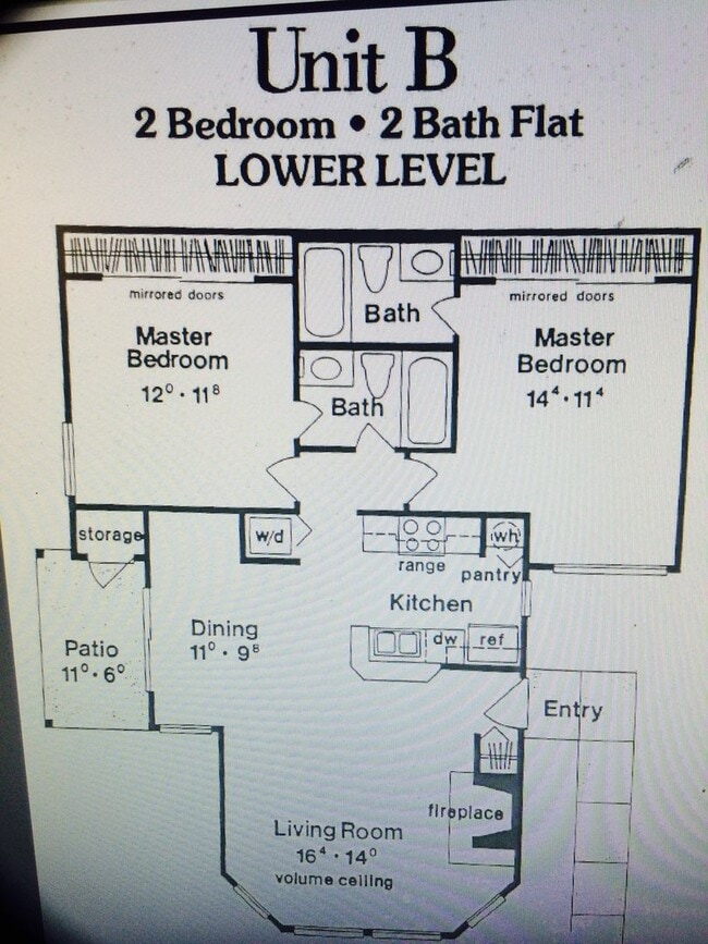 Photo - Lovely 2 Bedroom / 2 Bathroom - 1st Floor ... Apartment