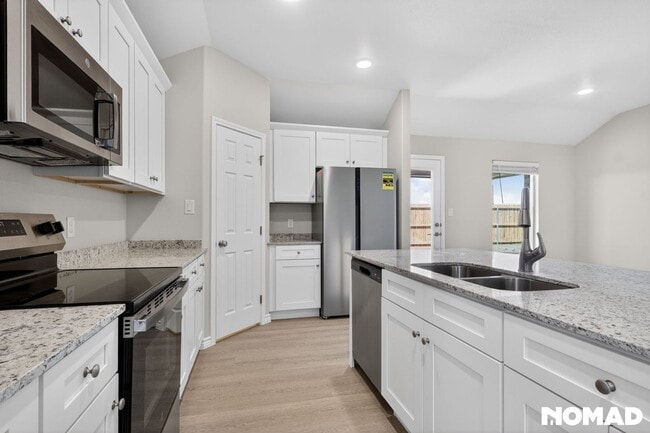 Building Photo - 1409 Bajada St