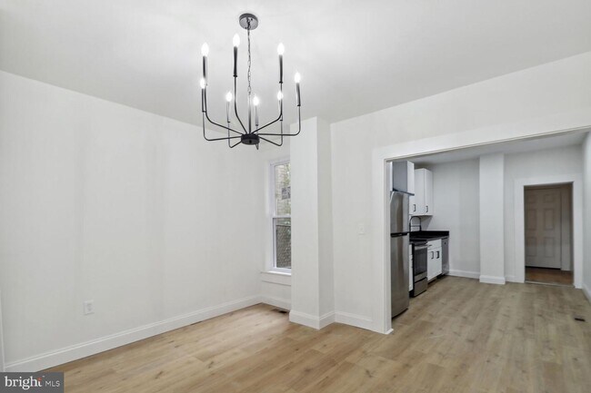 Foto del edificio - 1828 E North Ave