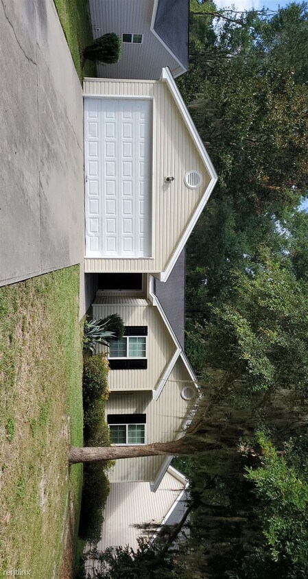 Primary Photo - 3 br, 2 bath House - 111 Five Oaks Ct