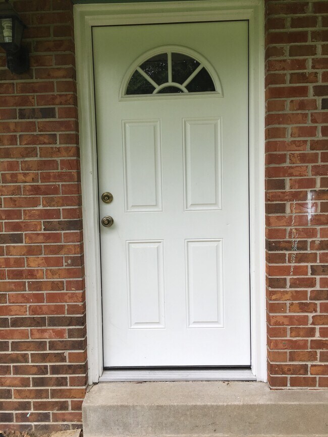 Building Photo - 608 Patty Drive