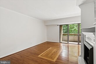 Building Photo - 2339 Freetown Ct