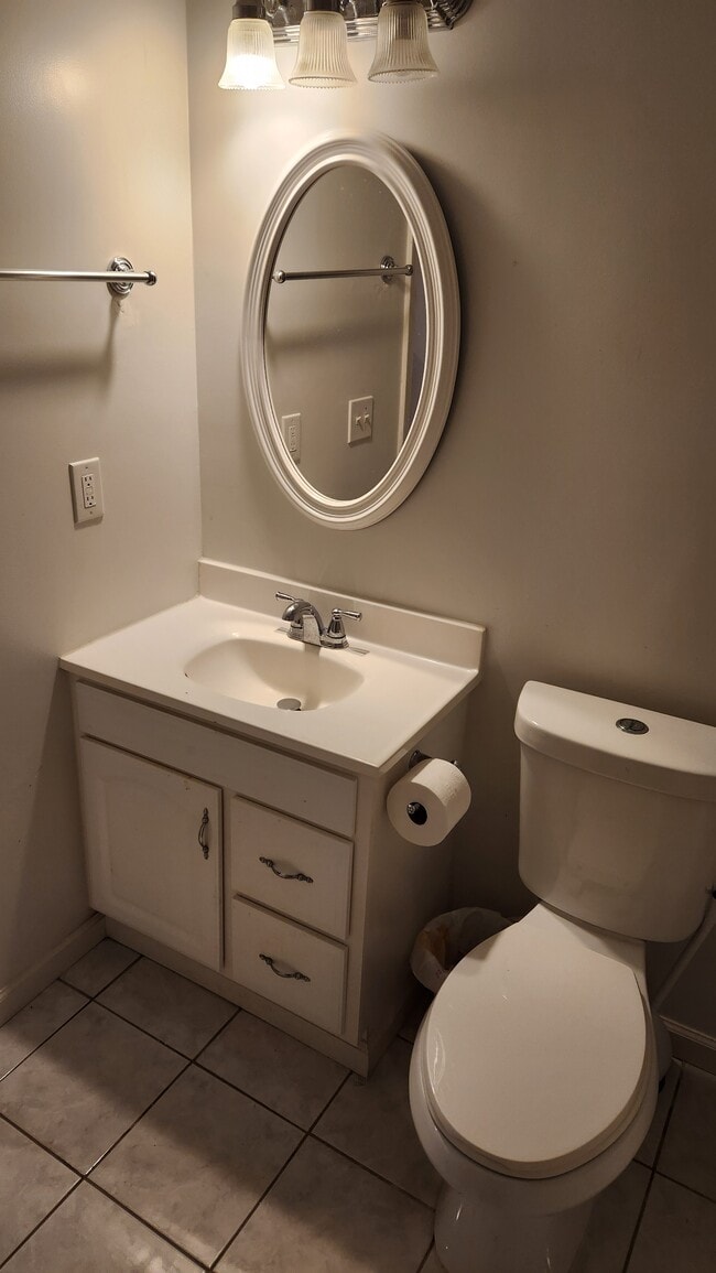 Foto del edificio - 2111 Adams Dr NW