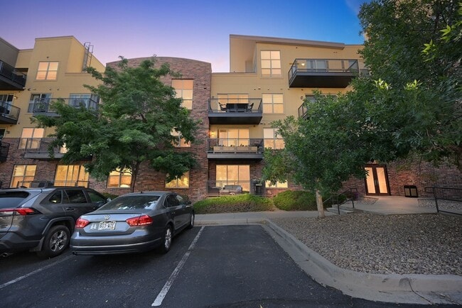 Building Photo - 9059 E Panorama Cir