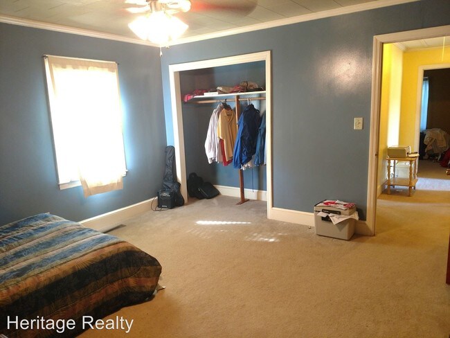 Building Photo - 3 br, 1 bath House - 4086 Collins Drive